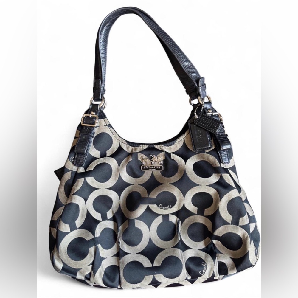 Coach Madison Maggie Op Art Grey
Canvas Shoulder Bag